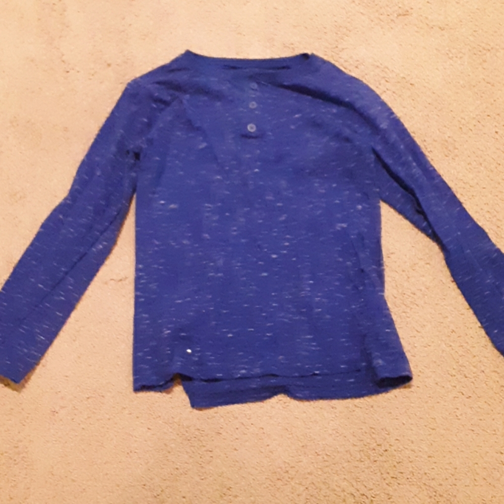 blue long sleeved top